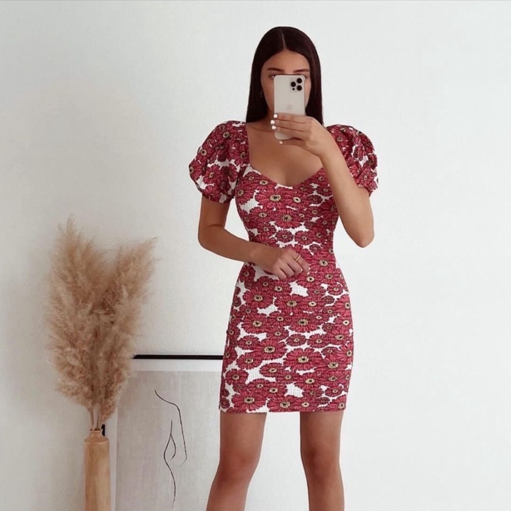 ZARA Smocked Mini Dress Size Small Pink Floral Puff Shoulder Cottagecore Boho